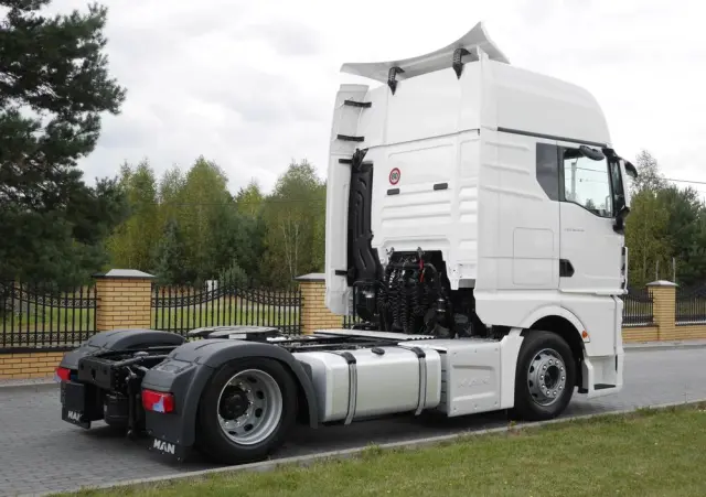 MAN TGX 18.470 / LOW DECK/ MEGA/ WYSOKA KABINA/ STAN IDEALNY 