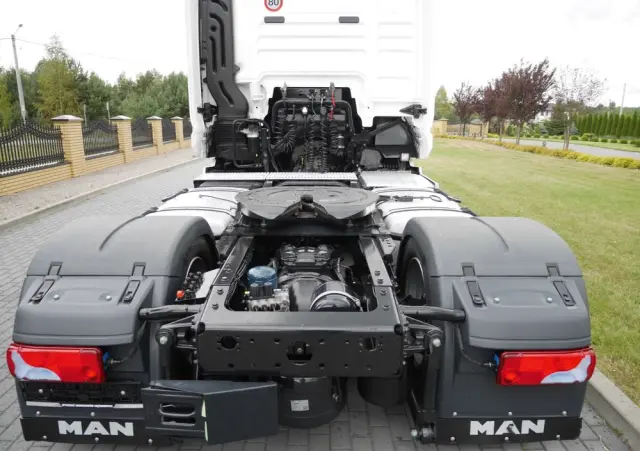 MAN TGX 18.470 / LOW DECK/ MEGA/ WYSOKA KABINA/ STAN IDEALNY 