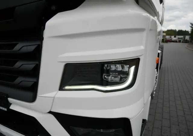 MAN TGX 18.470 / LOW DECK/ MEGA/ WYSOKA KABINA/ STAN IDEALNY 