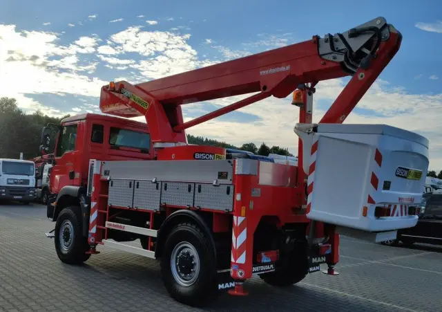 MAN TGM 18.280 4x4 Zwyżka Bison Palfinger TKA 28 Podnośnik Koszowy 