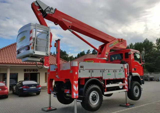 MAN TGM 18.280 4x4 Zwyżka Bison Palfinger TKA 28 Podnośnik Koszowy 