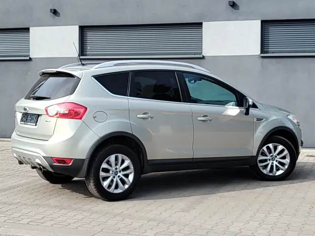 FORD Kuga Titanium