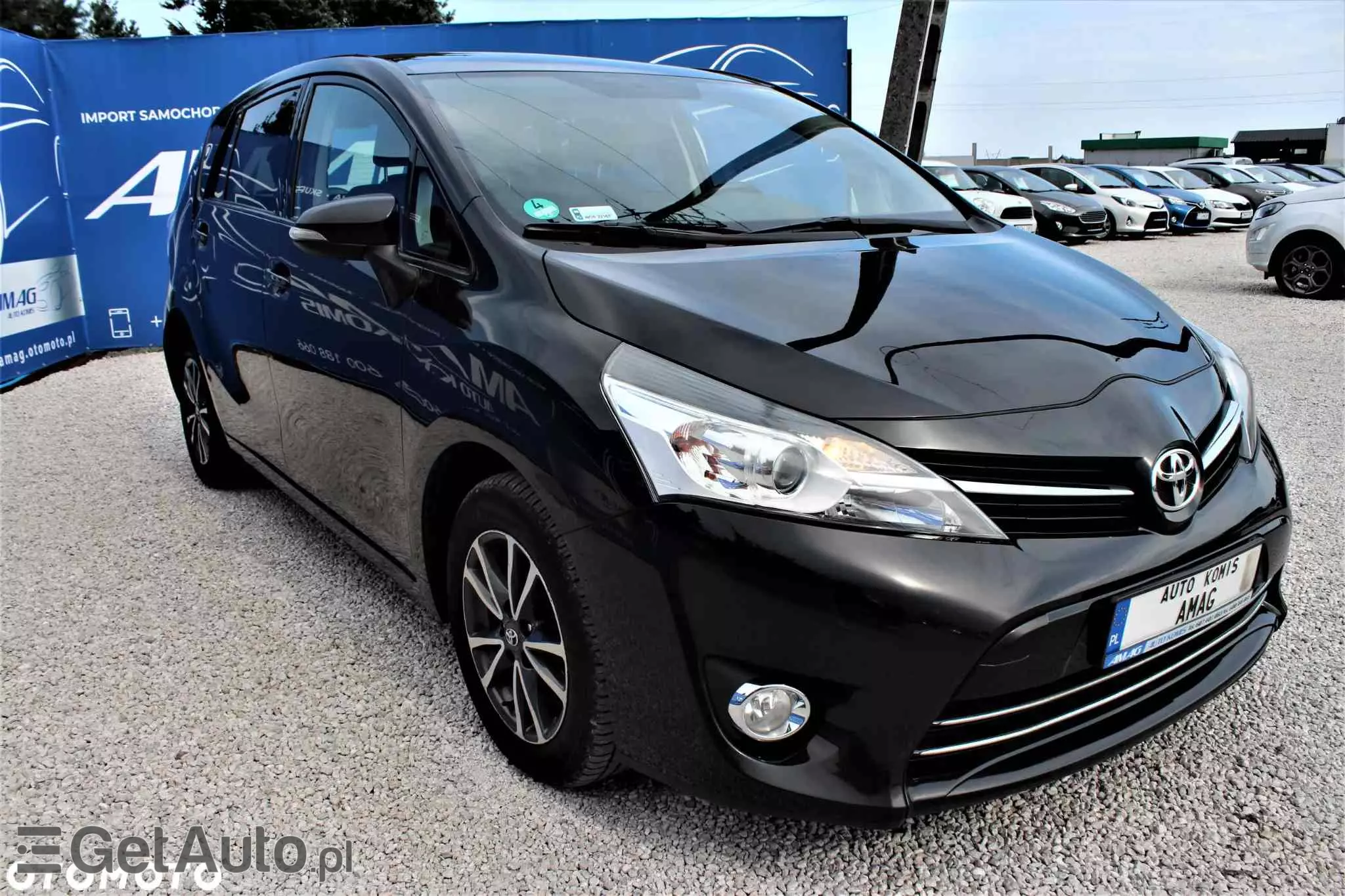 TOYOTA Verso 