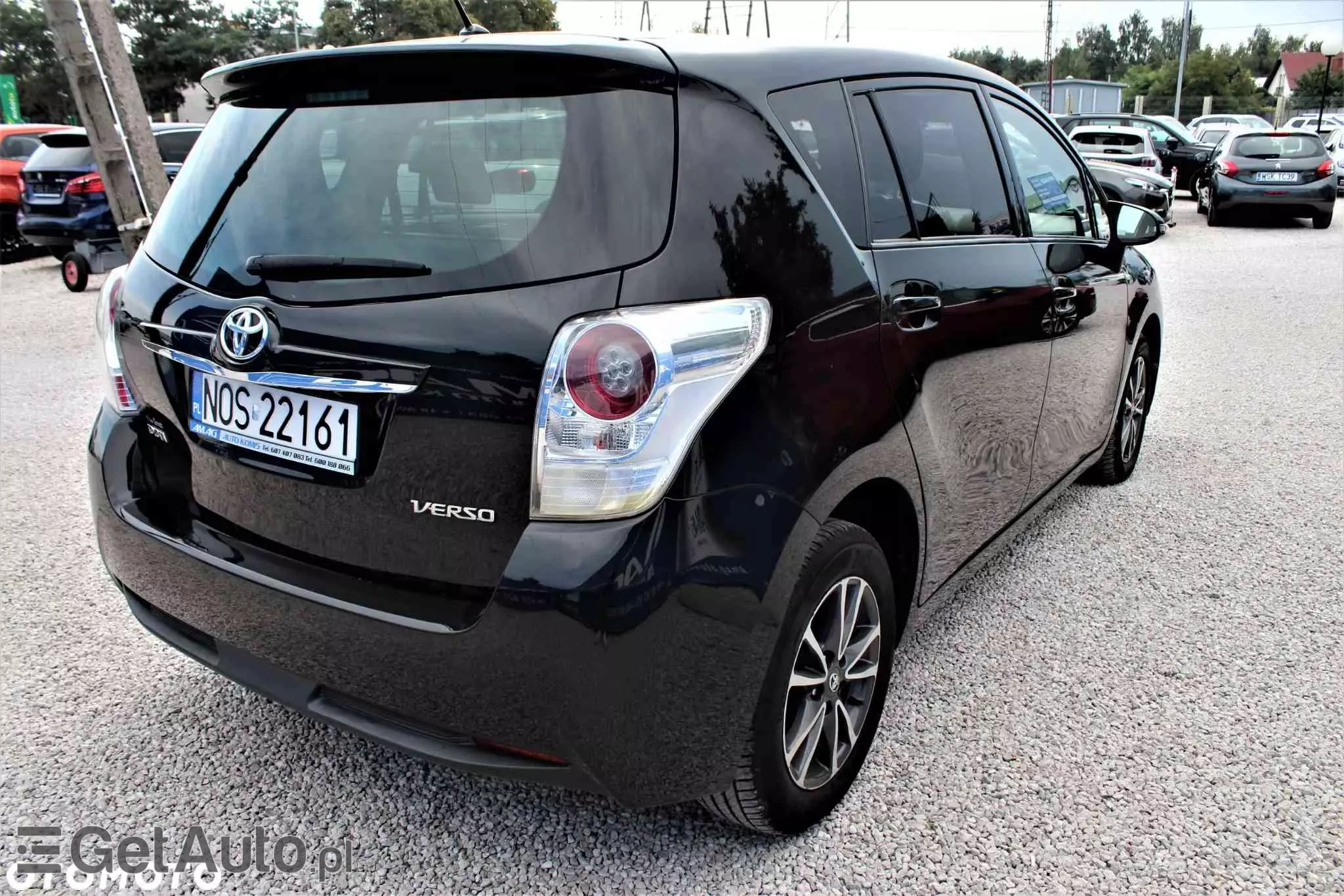 TOYOTA Verso 