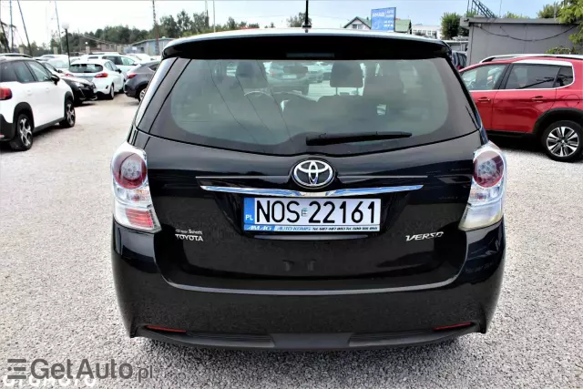 TOYOTA Verso 