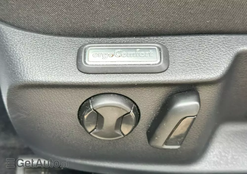 VOLKSWAGEN Passat 2.0 TDI EVO Business DSG