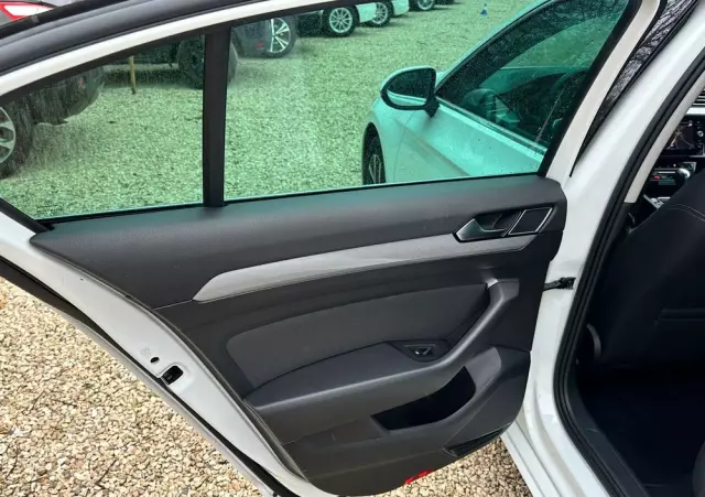 VOLKSWAGEN Passat 2.0 TDI EVO Business DSG