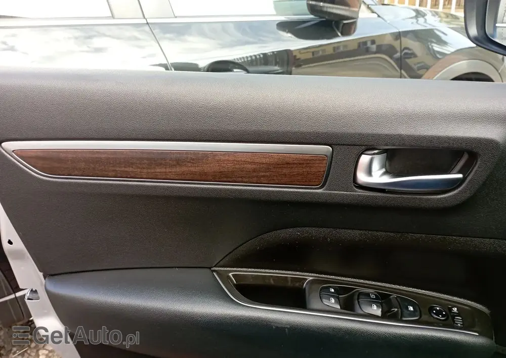 RENAULT Koleos 2.0 dCi Intens 4x4 X-Tronic