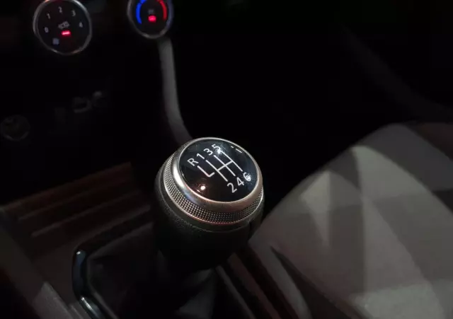 RENAULT Clio 1.0 TCe Evolution