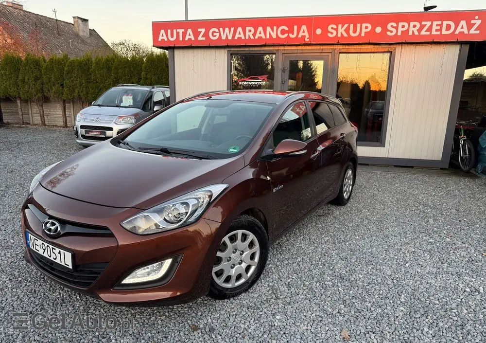 HYUNDAI I30 1.6 CRDi Classic +