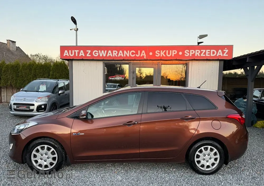 HYUNDAI I30 1.6 CRDi Classic +