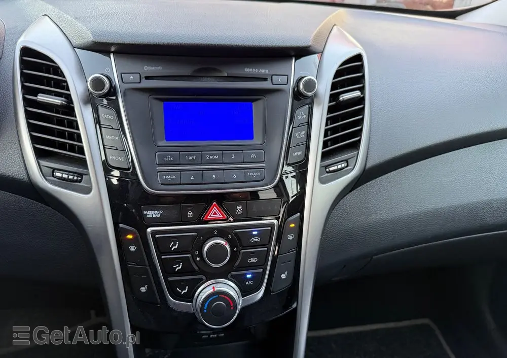 HYUNDAI I30 1.6 CRDi Classic +