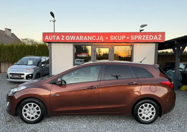 HYUNDAI I30 1.6 CRDi Classic +