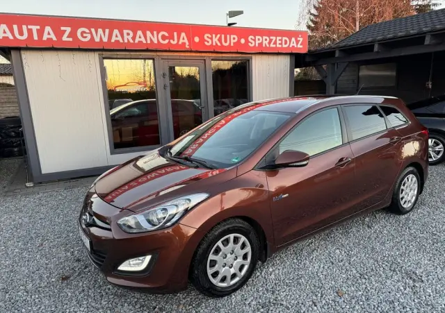 HYUNDAI I30 1.6 CRDi Classic +