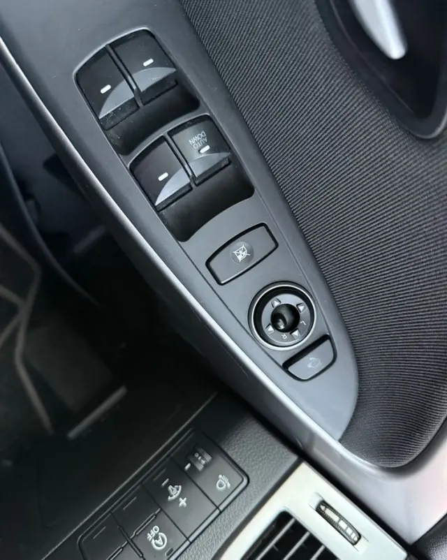 HYUNDAI I30 1.6 CRDi Classic +