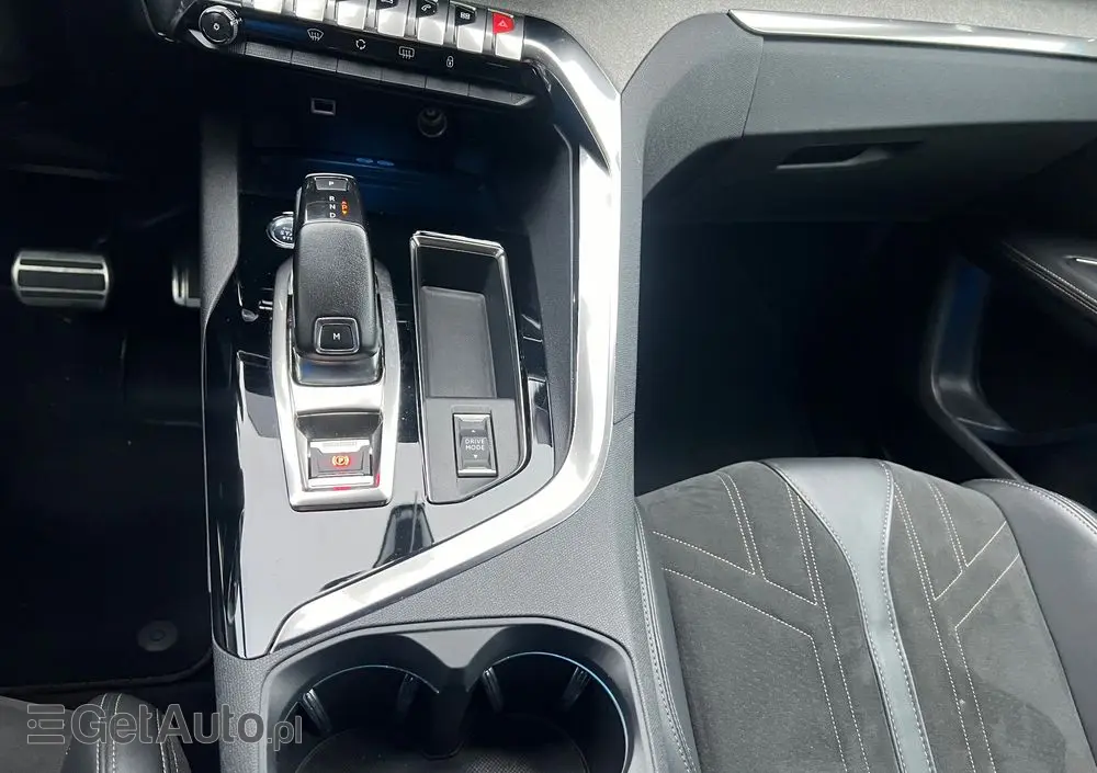 PEUGEOT 3008 1.5 BlueHDi GT S&S EAT8