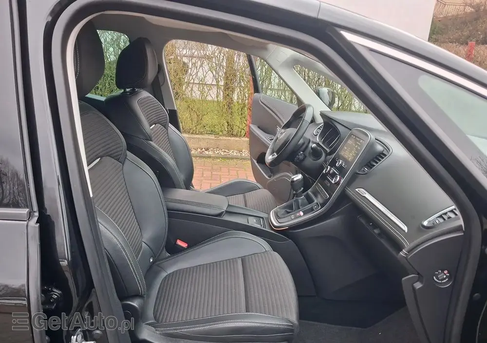 RENAULT Scenic BLUE dCi 120 BUSINESS EDITION