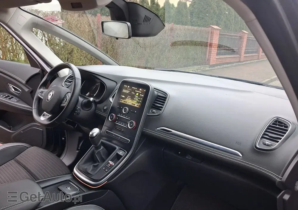 RENAULT Scenic BLUE dCi 120 BUSINESS EDITION