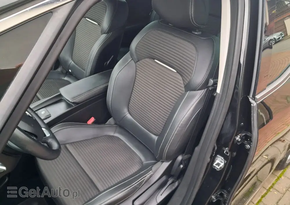 RENAULT Scenic BLUE dCi 120 BUSINESS EDITION