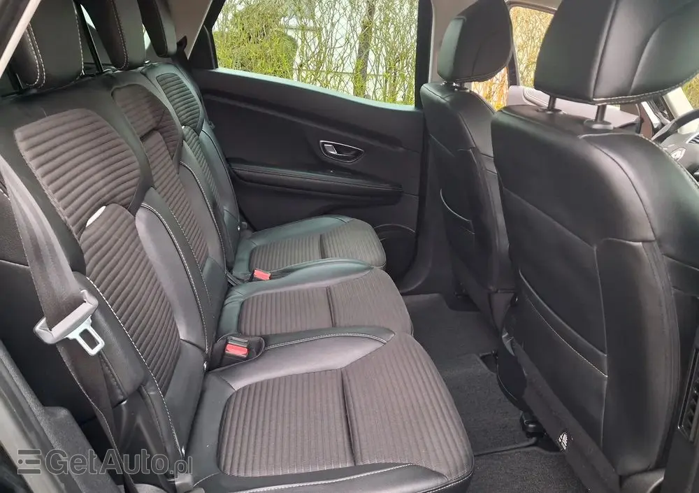 RENAULT Scenic BLUE dCi 120 BUSINESS EDITION