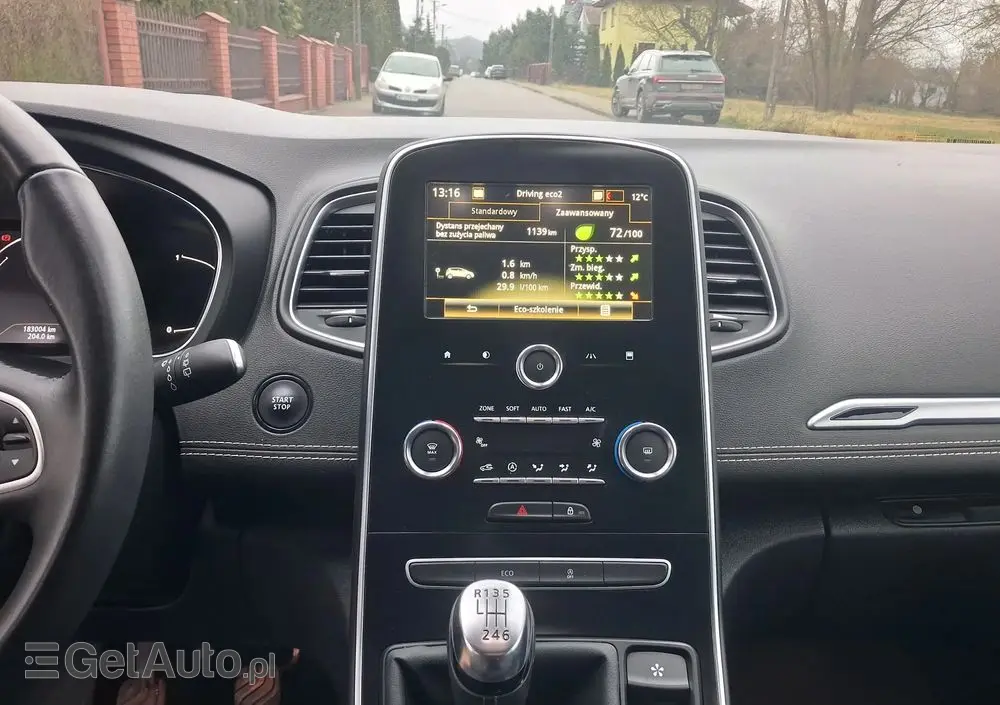 RENAULT Scenic BLUE dCi 120 BUSINESS EDITION