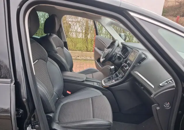 RENAULT Scenic BLUE dCi 120 BUSINESS EDITION