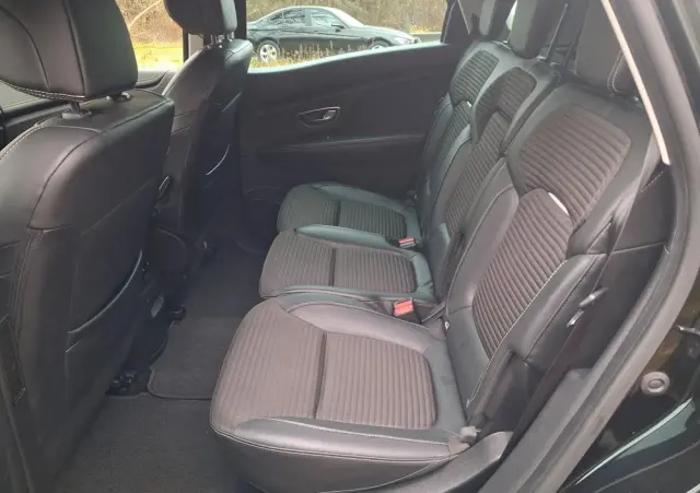 RENAULT Scenic BLUE dCi 120 BUSINESS EDITION