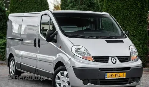 RENAULT Trafic 
