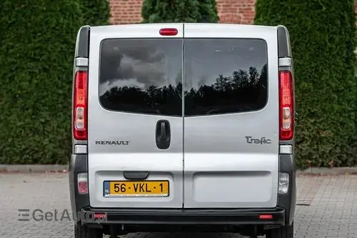 RENAULT Trafic 