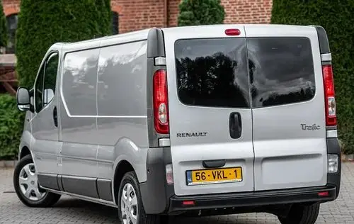 RENAULT Trafic 