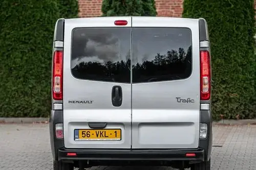 RENAULT Trafic 