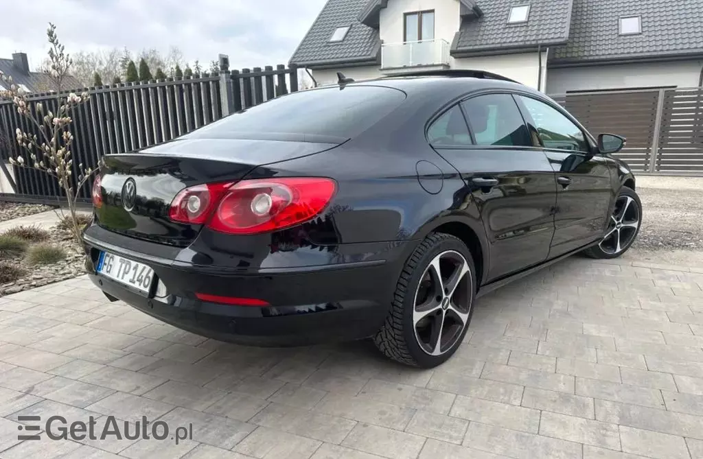 VOLKSWAGEN Passat CC 