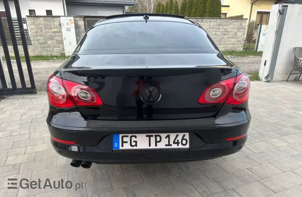 VOLKSWAGEN Passat CC 