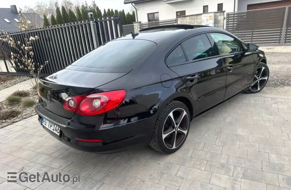 VOLKSWAGEN Passat CC 