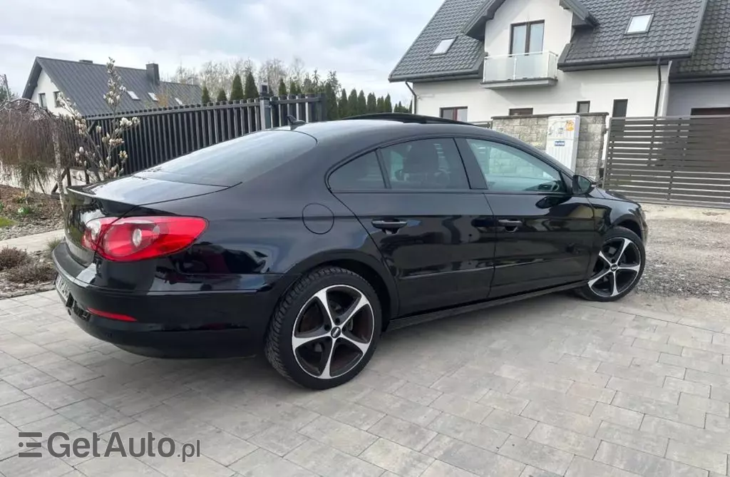 VOLKSWAGEN Passat CC 