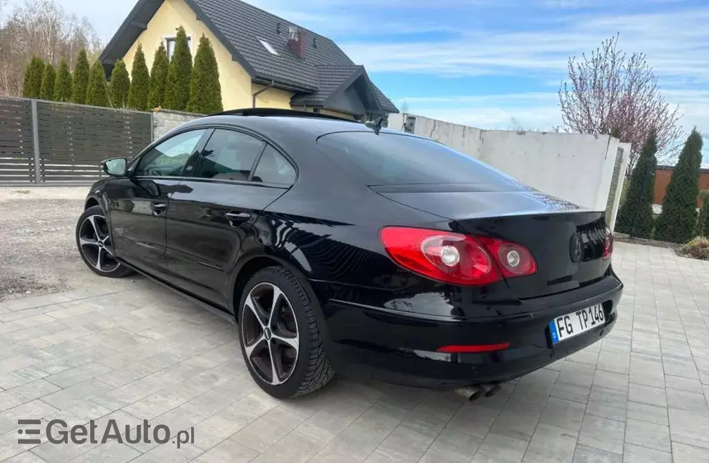 VOLKSWAGEN Passat CC 