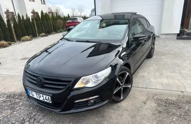 VOLKSWAGEN Passat CC 