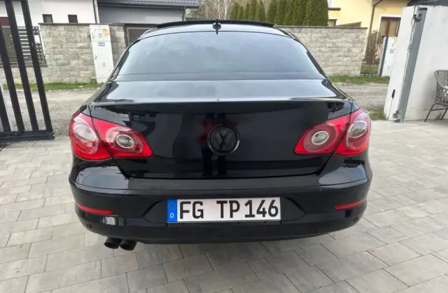 VOLKSWAGEN Passat CC 