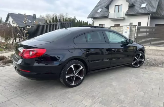 VOLKSWAGEN Passat CC 