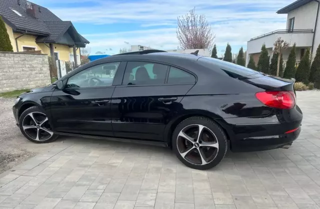VOLKSWAGEN Passat CC 