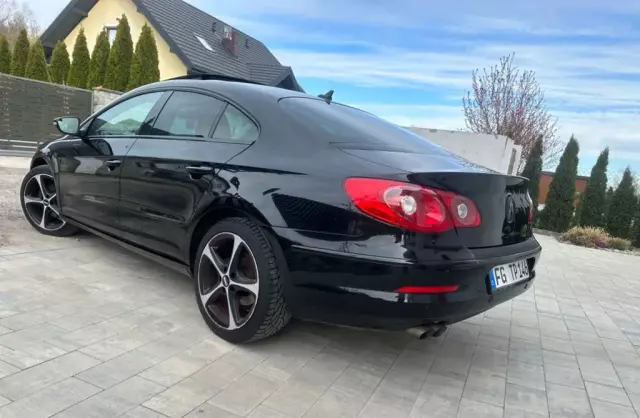VOLKSWAGEN Passat CC 