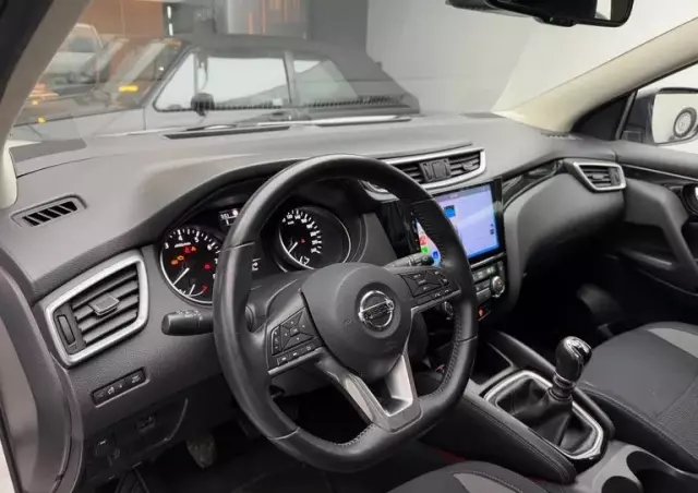 NISSAN Qashqai 1.2 DIG-T Visia EU6