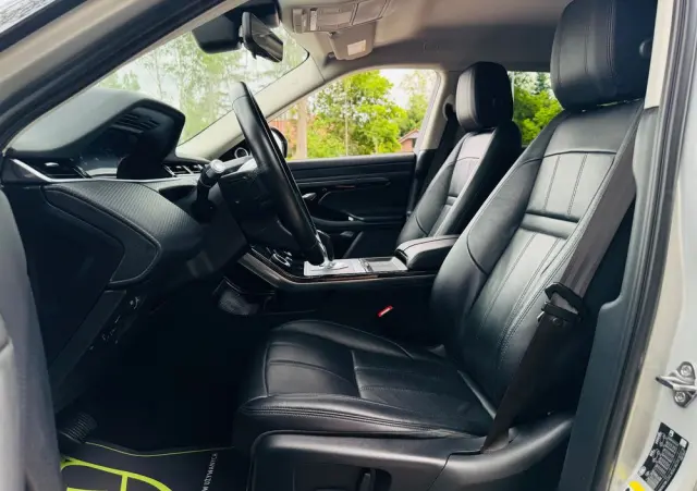 LAND ROVER Range Rover Evoque D150 R-Dynamic S