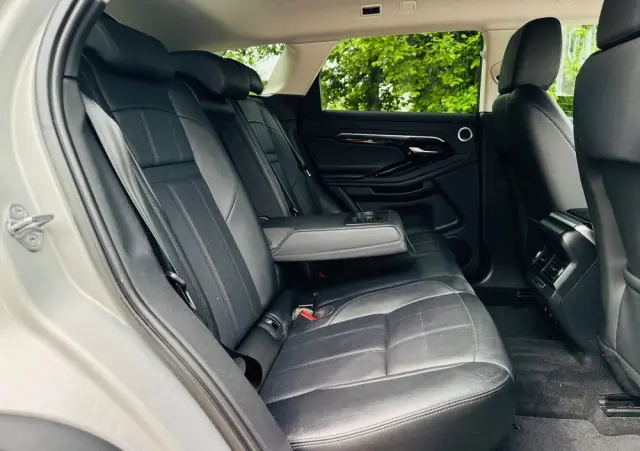LAND ROVER Range Rover Evoque D150 R-Dynamic S
