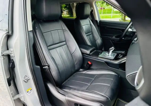 LAND ROVER Range Rover Evoque D150 R-Dynamic S