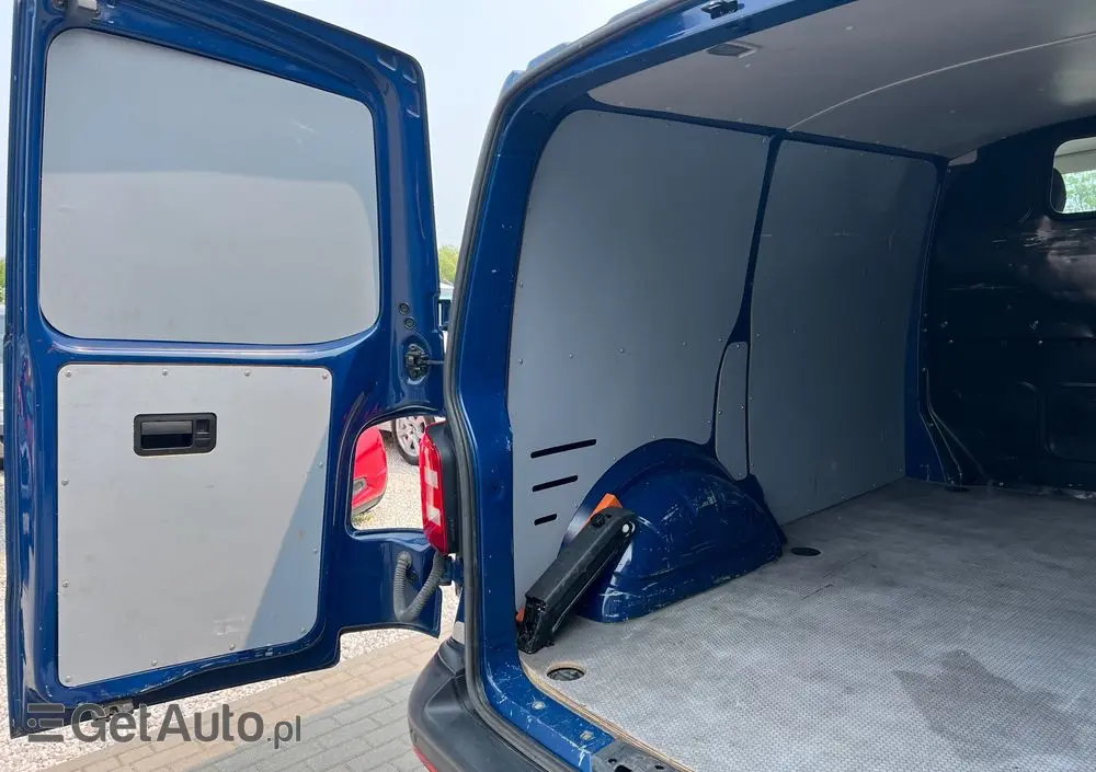 VOLKSWAGEN TRANSPORTER 