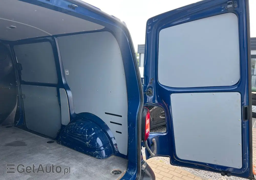 VOLKSWAGEN TRANSPORTER 