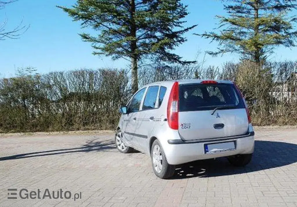 MITSUBISHI Colt 