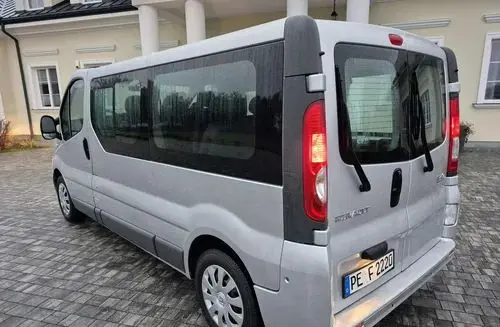 RENAULT Trafic 