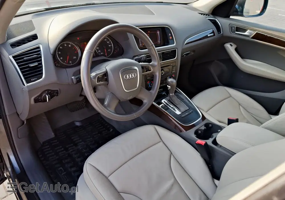 AUDI Q5 2.0 TFSI quattro tiptronic